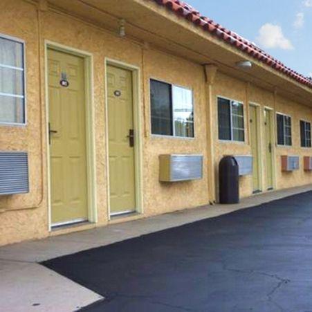Uptown Inn Long Beach Exterior photo